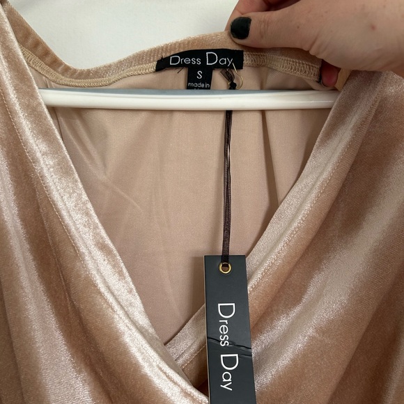 Champagne coloured ruched cocktail dress - Picture 2 of 5